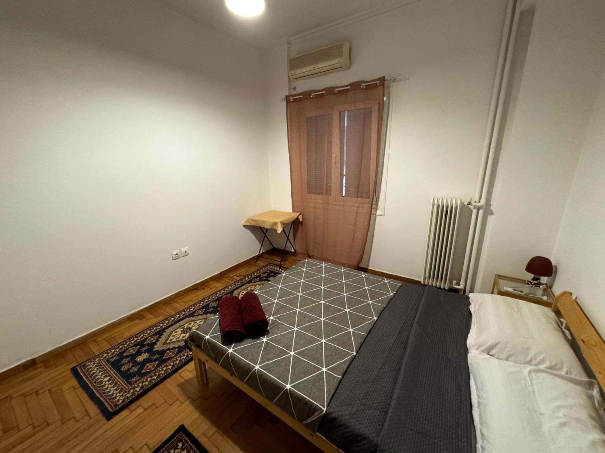 Plaka Quiet Apartment *