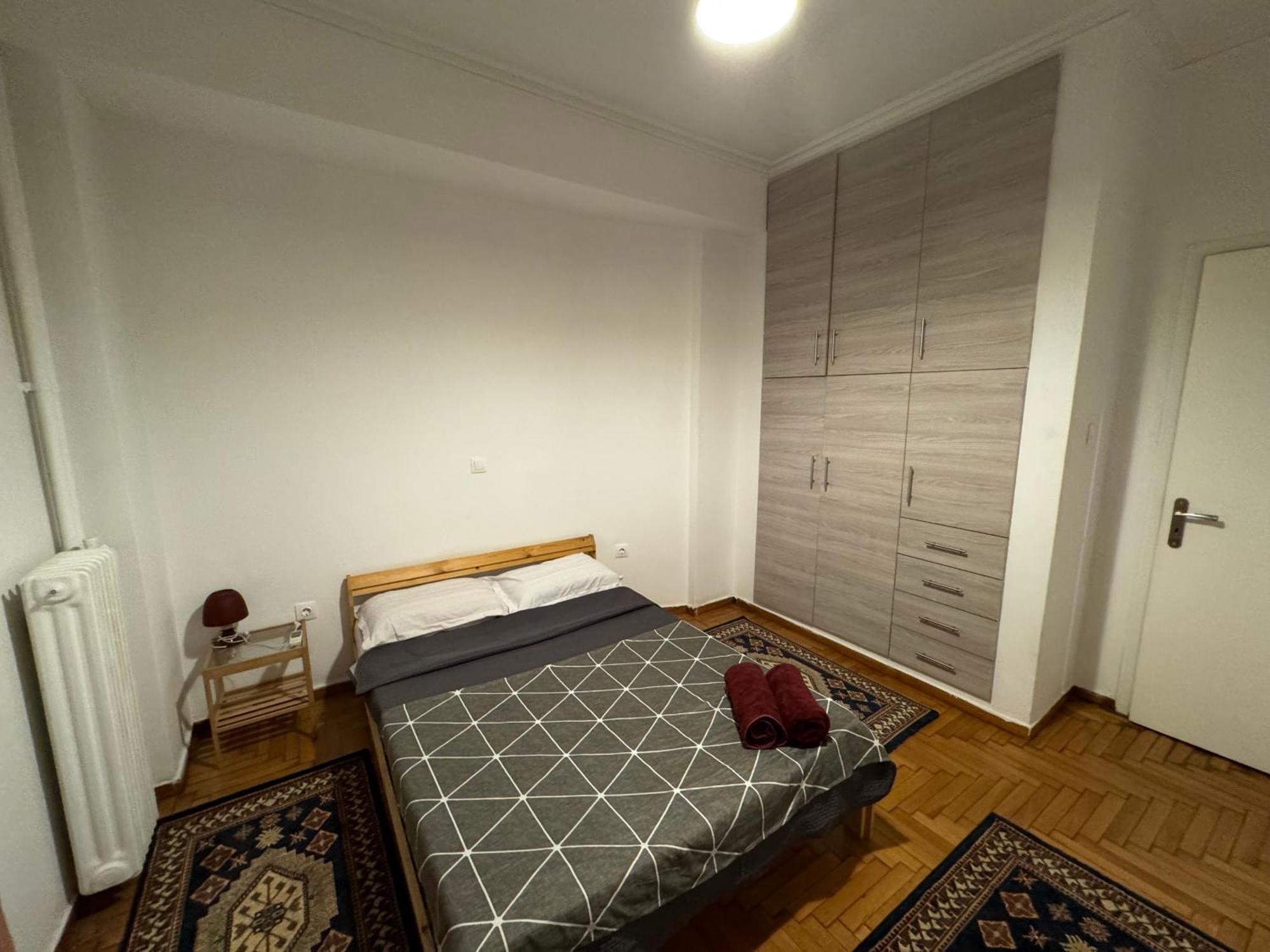 Apartment Plaka Quiet